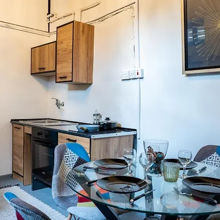 Апартаменти Blue Haven - 2-br Artistic Escape In Ларнака