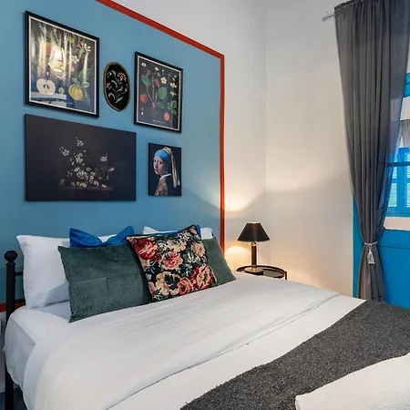 Blue Haven - 2-br Artistic Escape In Apartament *