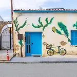 Blue Haven - 2-br Artistic Escape In Daire *