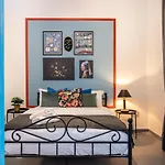 Blue Haven - 2-br Artistic Escape In Daire Larnaca