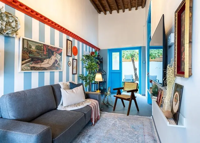 Blue Haven - 2-br Artistic Escape In