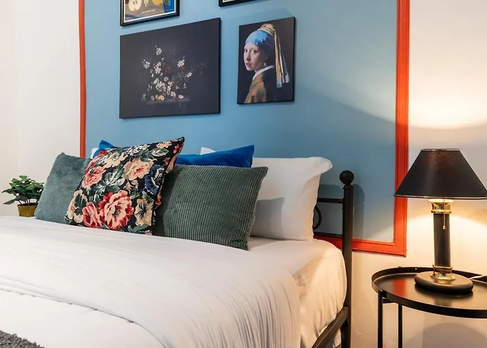 Blue Haven - 2-br Artistic Escape In Apartmán