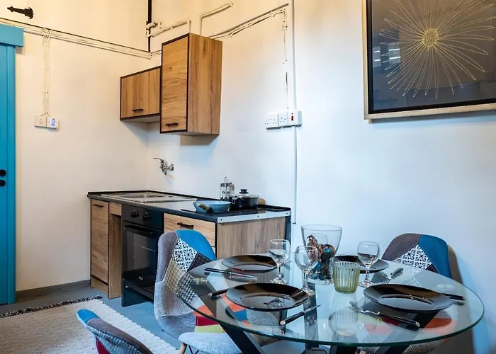 Apartment Blue Haven - 2-br Artistic Escape In Larnaca