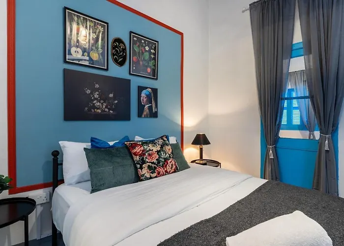 Blue Haven - 2-br Artistic Escape In Apartmán *